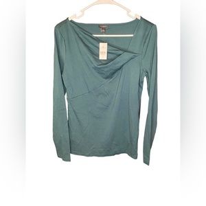 Ann Taylor Factory NWT green long sleeve shirt size small asymmetrical neckline
